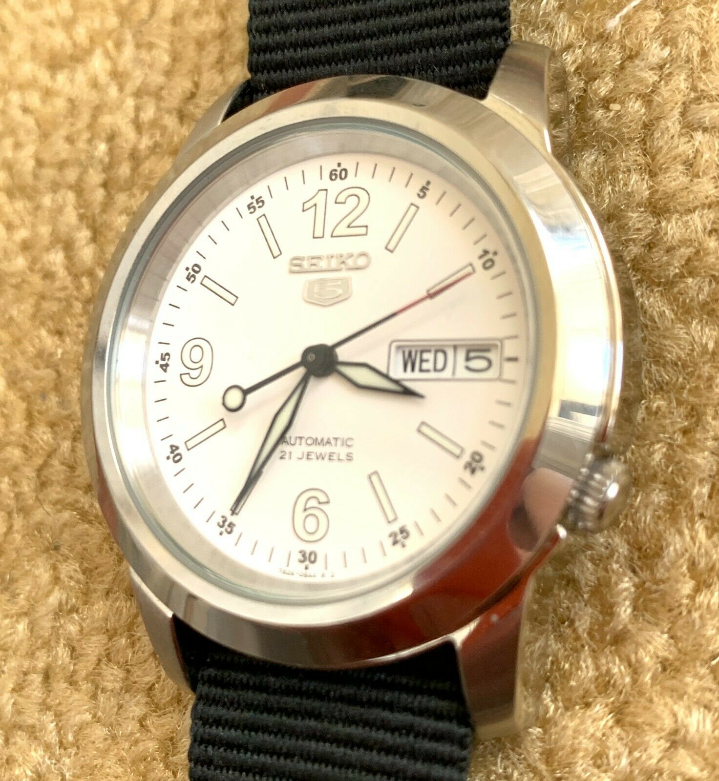 Seiko 5 Automatic SNKE57K1 White Dial Stainless Steel Men's Watch