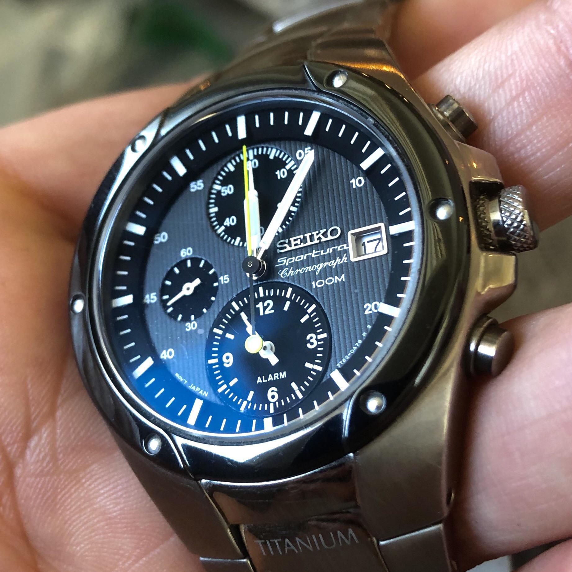 seiko titanium chronograph 100m watch