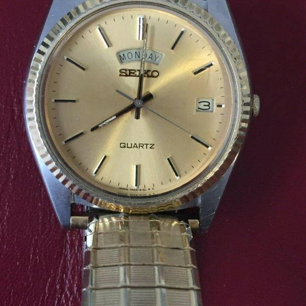 1984-seiko-7n43-8119-day-date-man-s-wrist-watch-gold-tone-dial-band