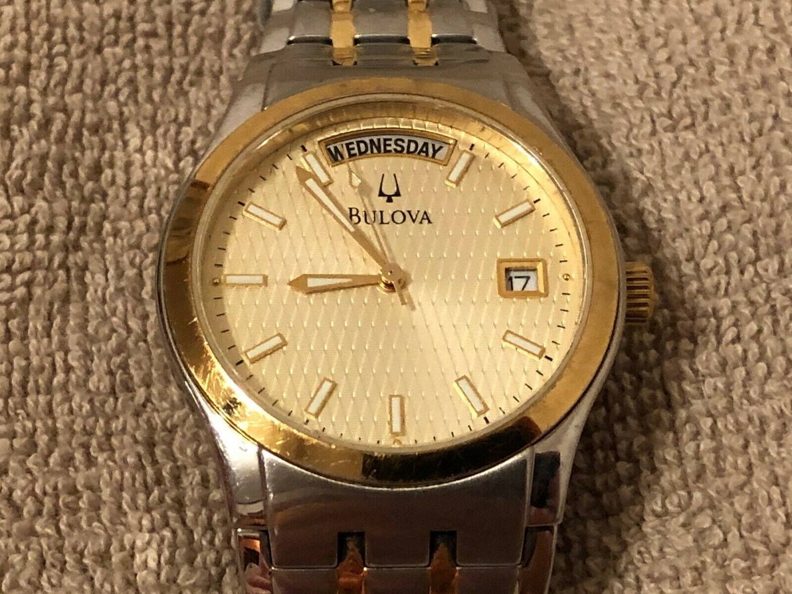 Men's Bulova Watch - Stainless/Day/Date/ C960522 | WatchCharts