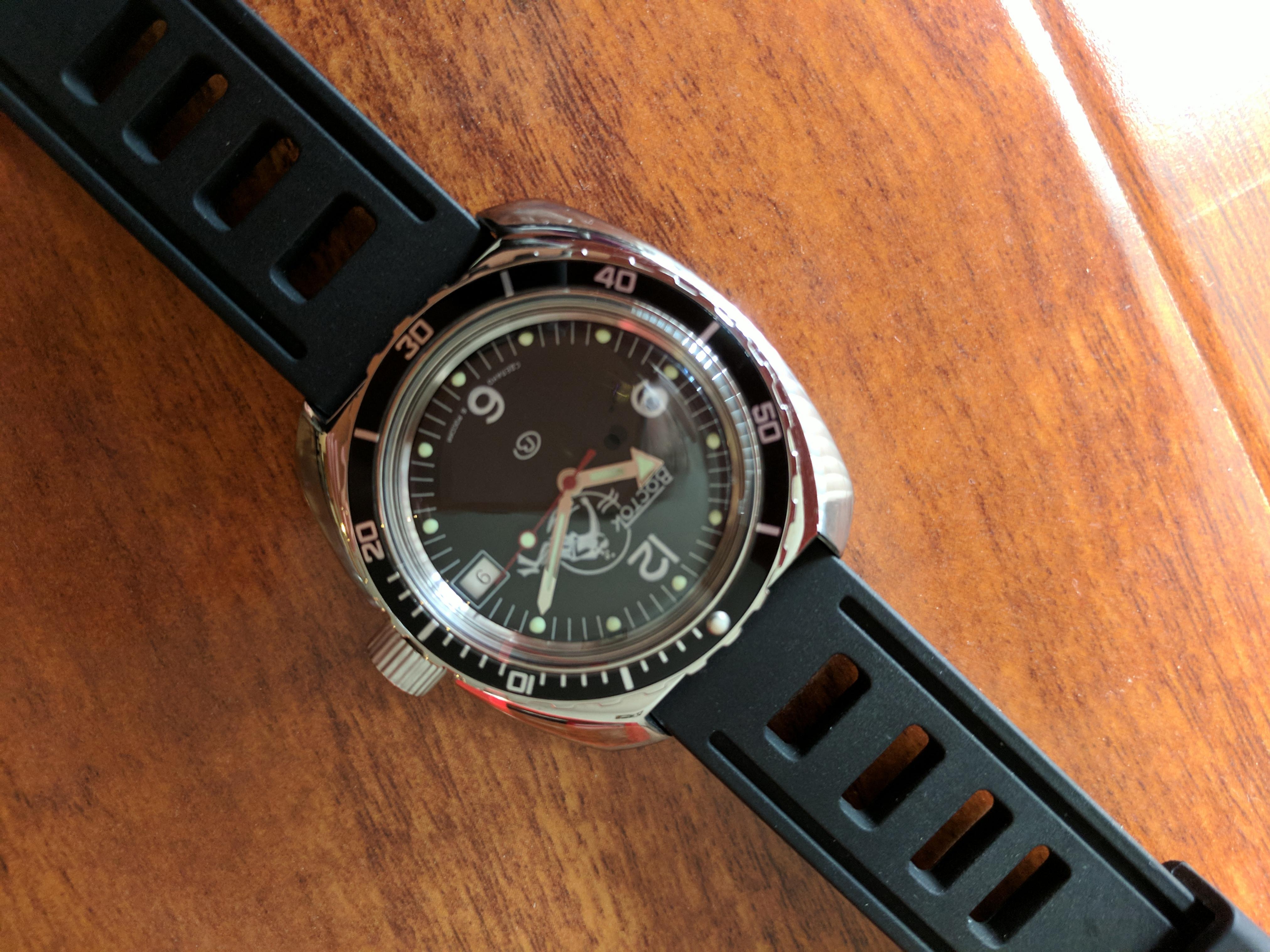 Vostok amphibia discount scuba dude black