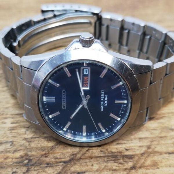 Seiko V743 9A20 Working Quartz Wrist Watch, Needs New Case Seal