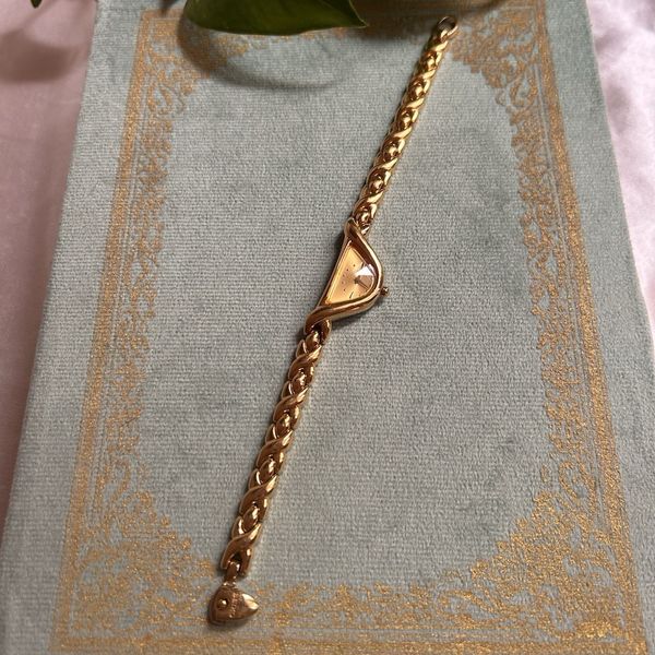 Vintage Seiko Ladies Crescent Half Moon Rivoli Asymmetrical Watch 1F20 ...