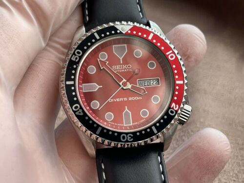 Mens Seiko 6309-113XR2 Automatic Watch Red Dial 200m Divers Gifts