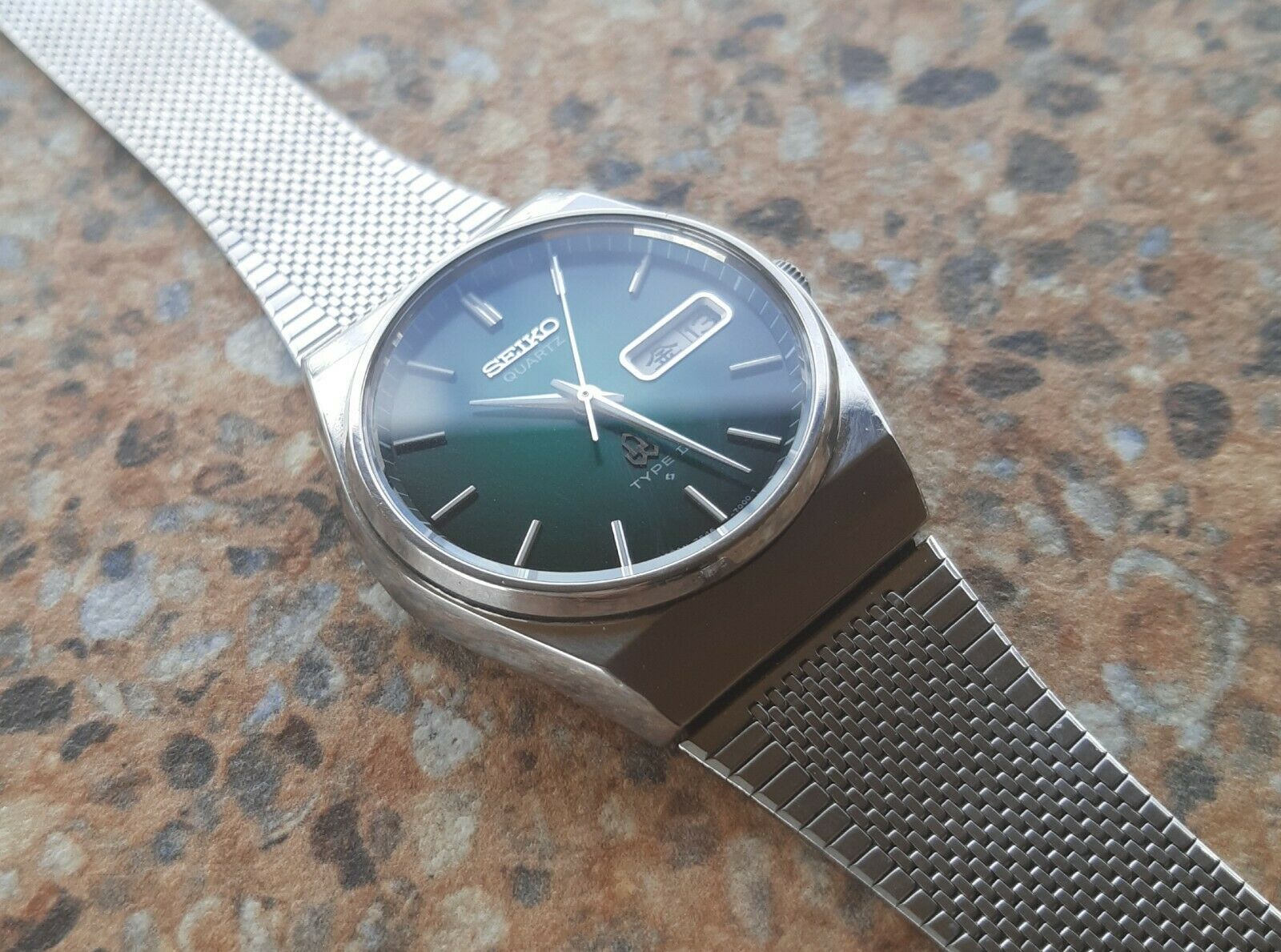 Vintage Seiko Quartz Type II (SQ) JDM 7546 700B Kanji Vintage Seiko Quartz Type II (SQ) JDM 7546 700B Kanji