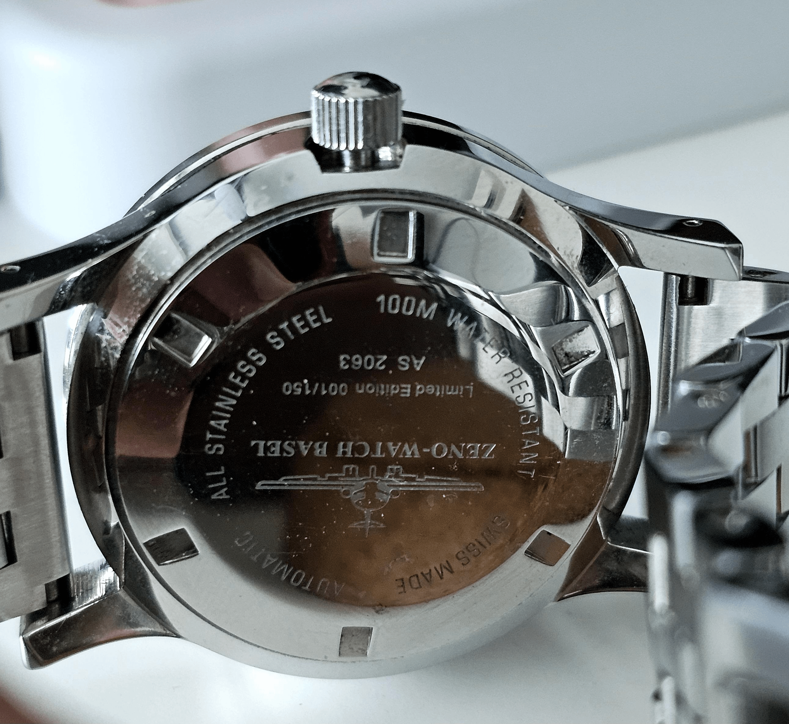 dcec2402-6200-4543-a700-