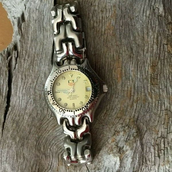 Vintage Women's Tag Heuer 964-013 Wristwatch 300M Water