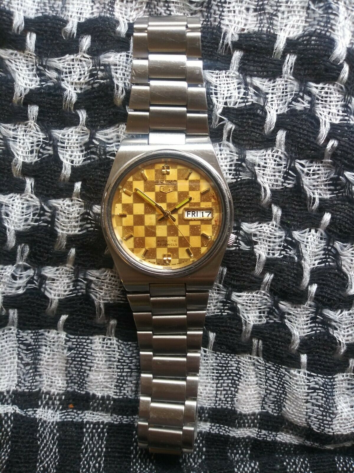 Seiko 5 hot sale checkered dial