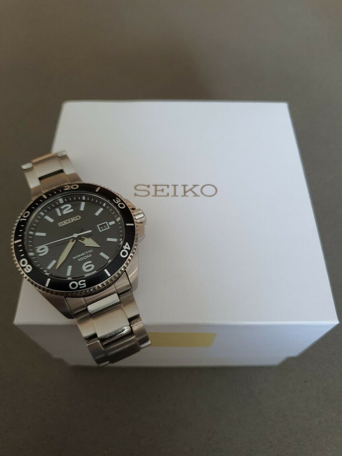 Seiko Kinetic Sports 5M82-0AY0 Stainless Steel, Mint, with Box