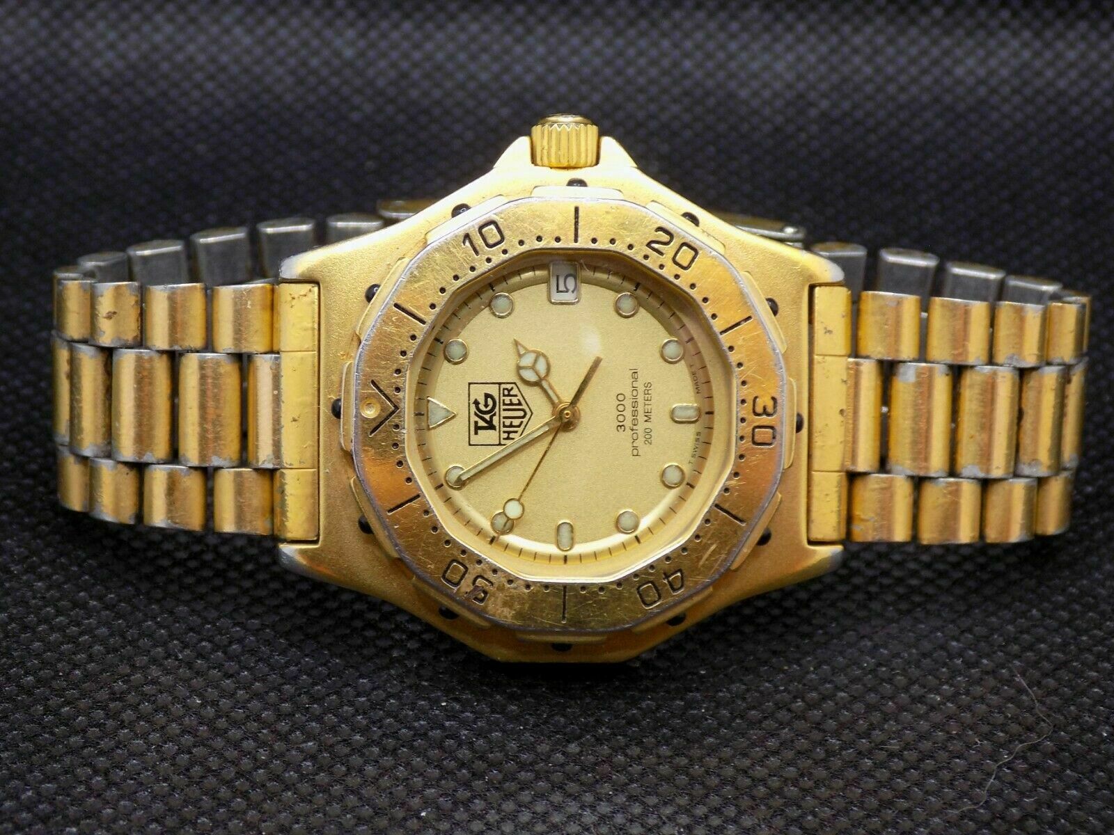 TAG Heuer 3000 Professional 200M model no. 937.413 Gents Gold
