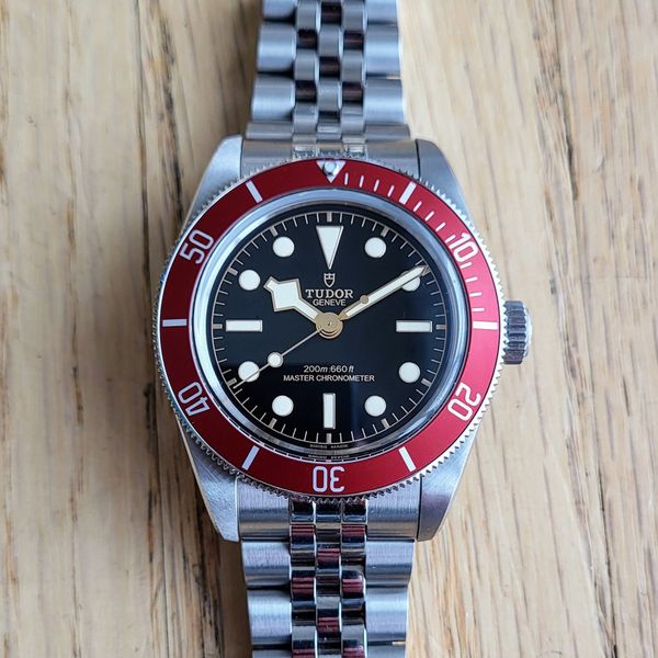 Tudor Black Bay red | 2023 version on jubilee | 3 months old | WatchCharts