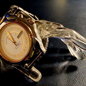 新品電池 SEIKO 5P30-5D30 688207 80年代 稼働品 VTG SEIKO QUARTZ JAPAN BLACK GOLD TONE 5P30-5D30 684248 NEW