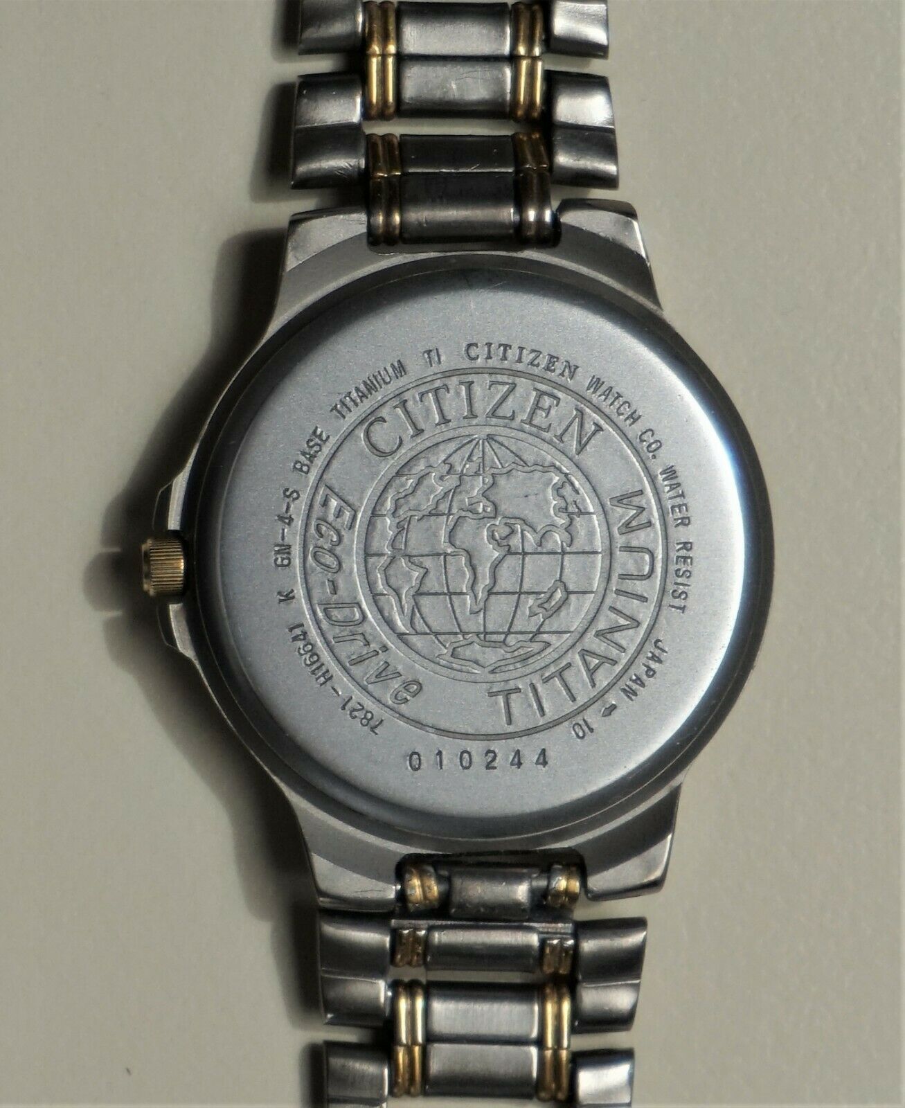 Citizen Eco-Drive Titanium Solar Uhr mit Tag/ Datum 7821