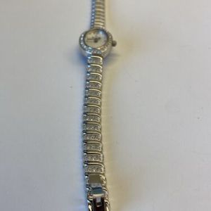 Bulova Women display picture 1