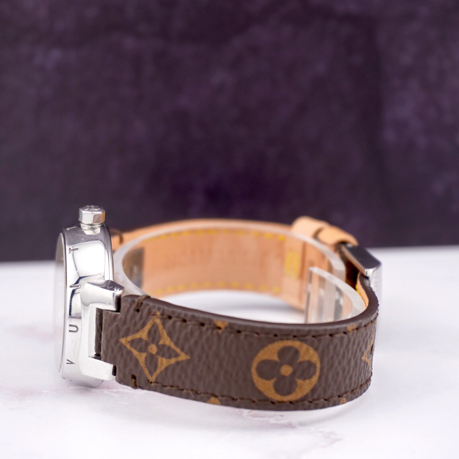 LOUIS VUITTON Tambour Q1212 D***** Dark Brown Brown Women\'s Wrist Watch Louis Vuitton Tambour Watch Q1212 Quartz Brown Dial  main image 2