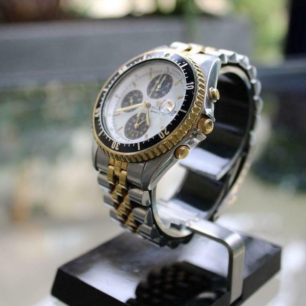 Seiko Sports 150 Quartz Chronograph Mens 7T32F039 Wrist Watch