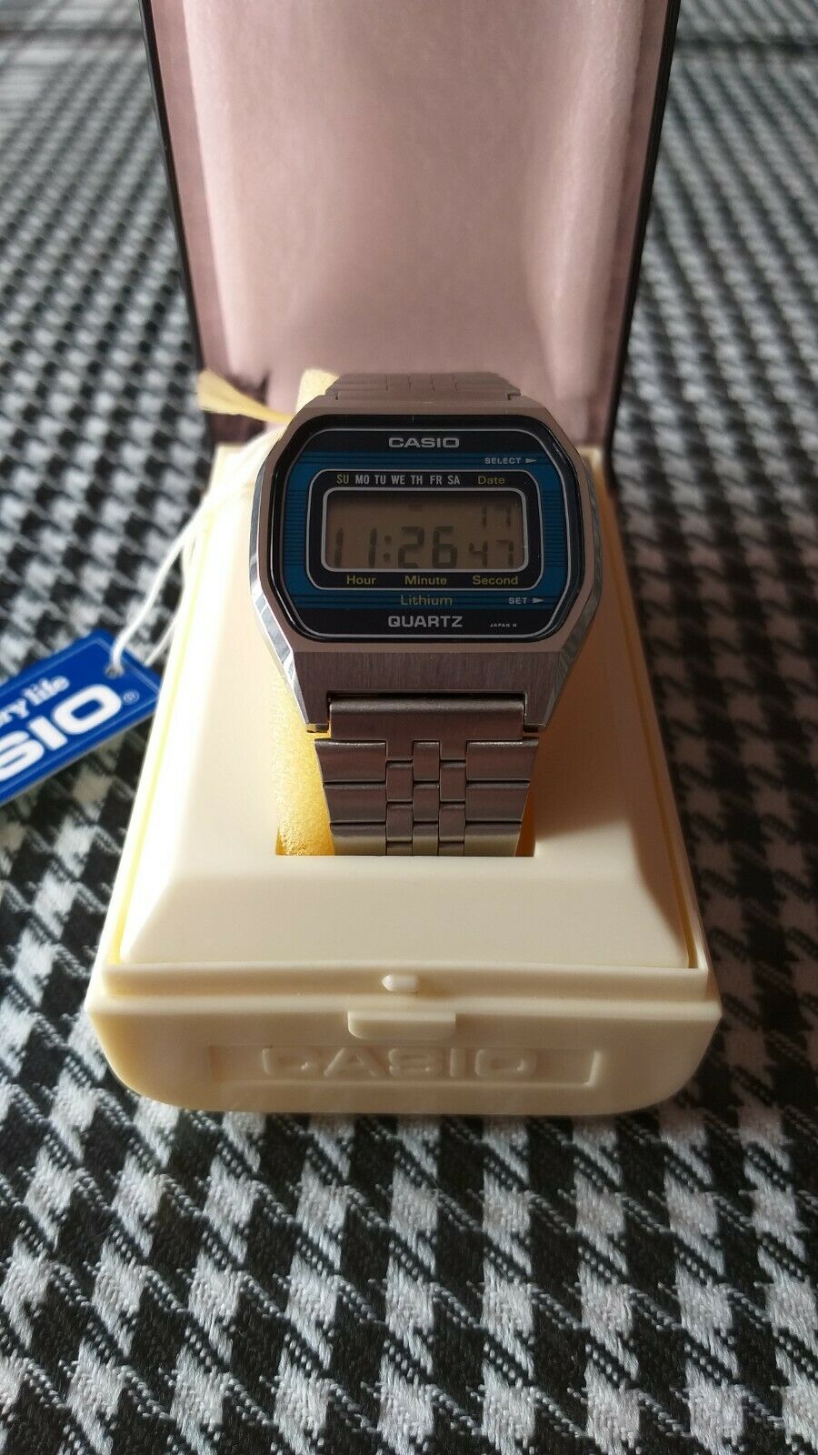 Casio 155 B815 Digital Vintage Japan Watch | WatchCharts