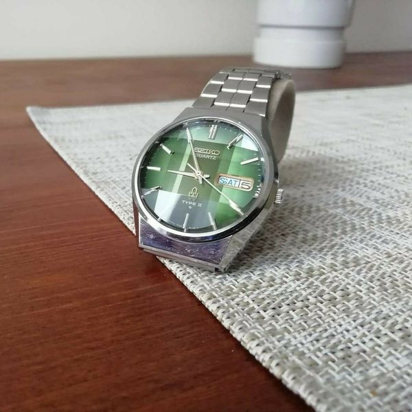 Seiko type 2 quartz 7546-8160 Faceted crystal green dial 1978