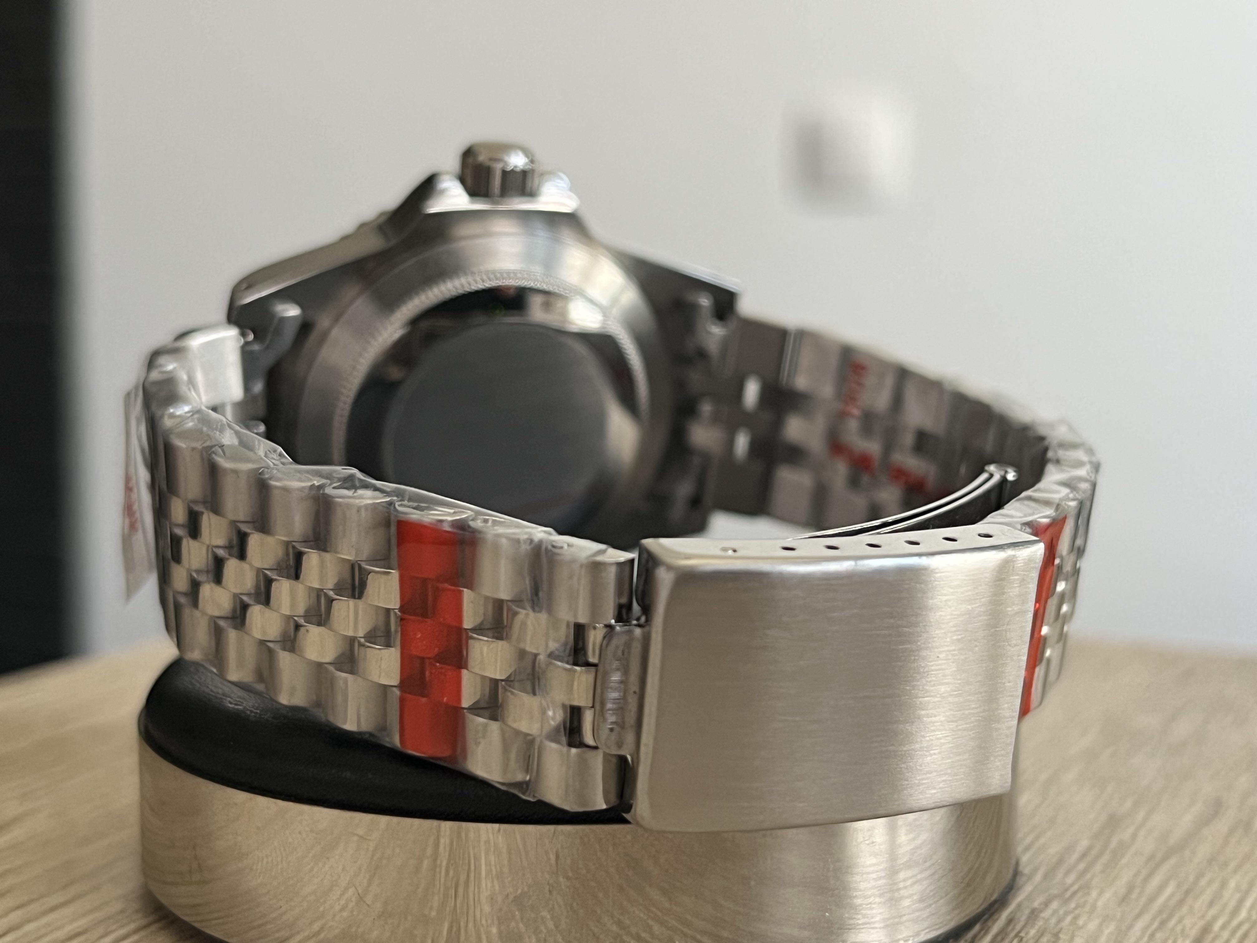WTS][EU] Seiko Submariner Ghost 39.5mm Jubilee Mod / Build