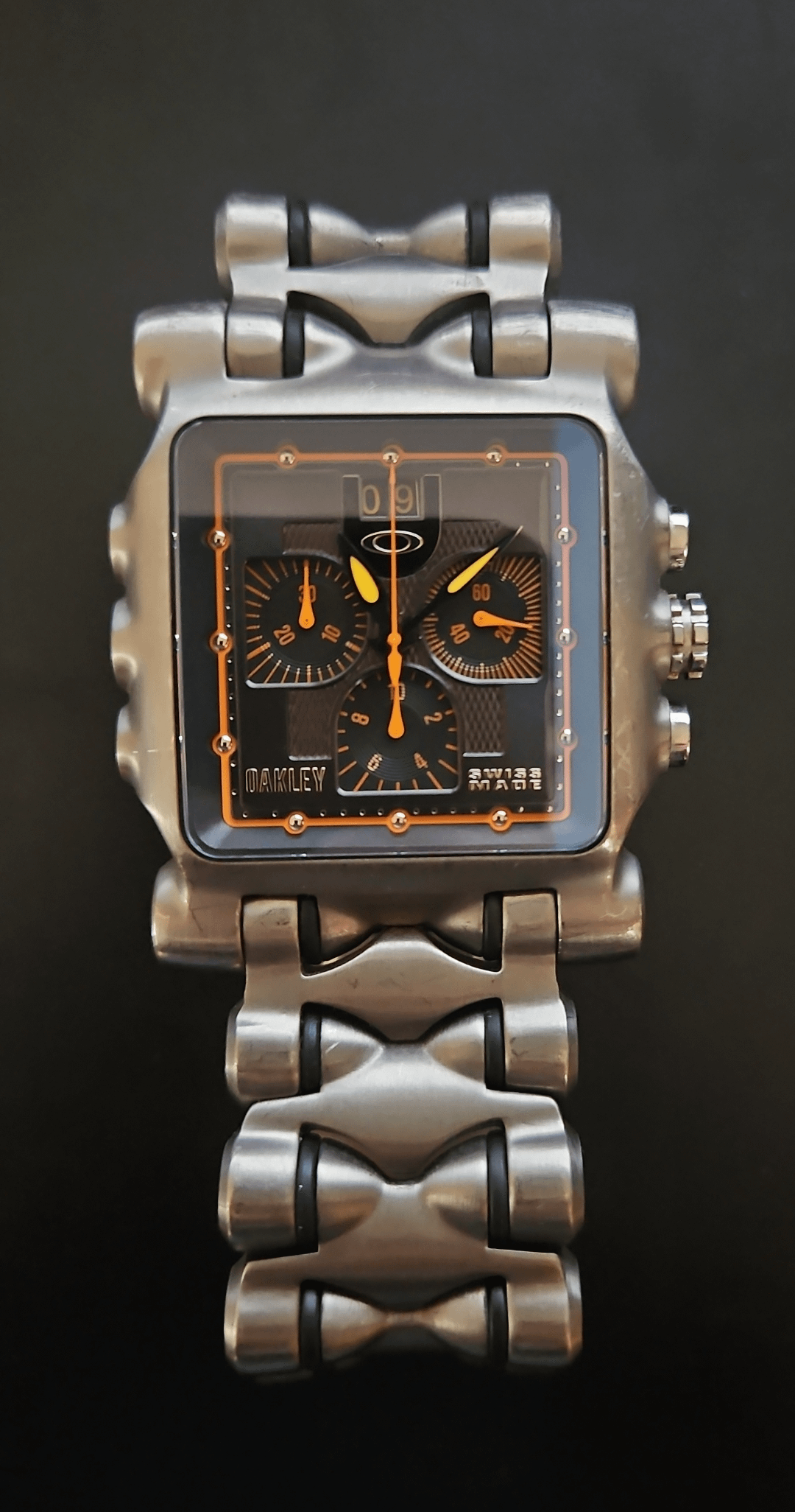 OAKLEY オークリー MINUTE MACHINE Oakley Watch Minute Machine Titanium With Oakley Travel Case