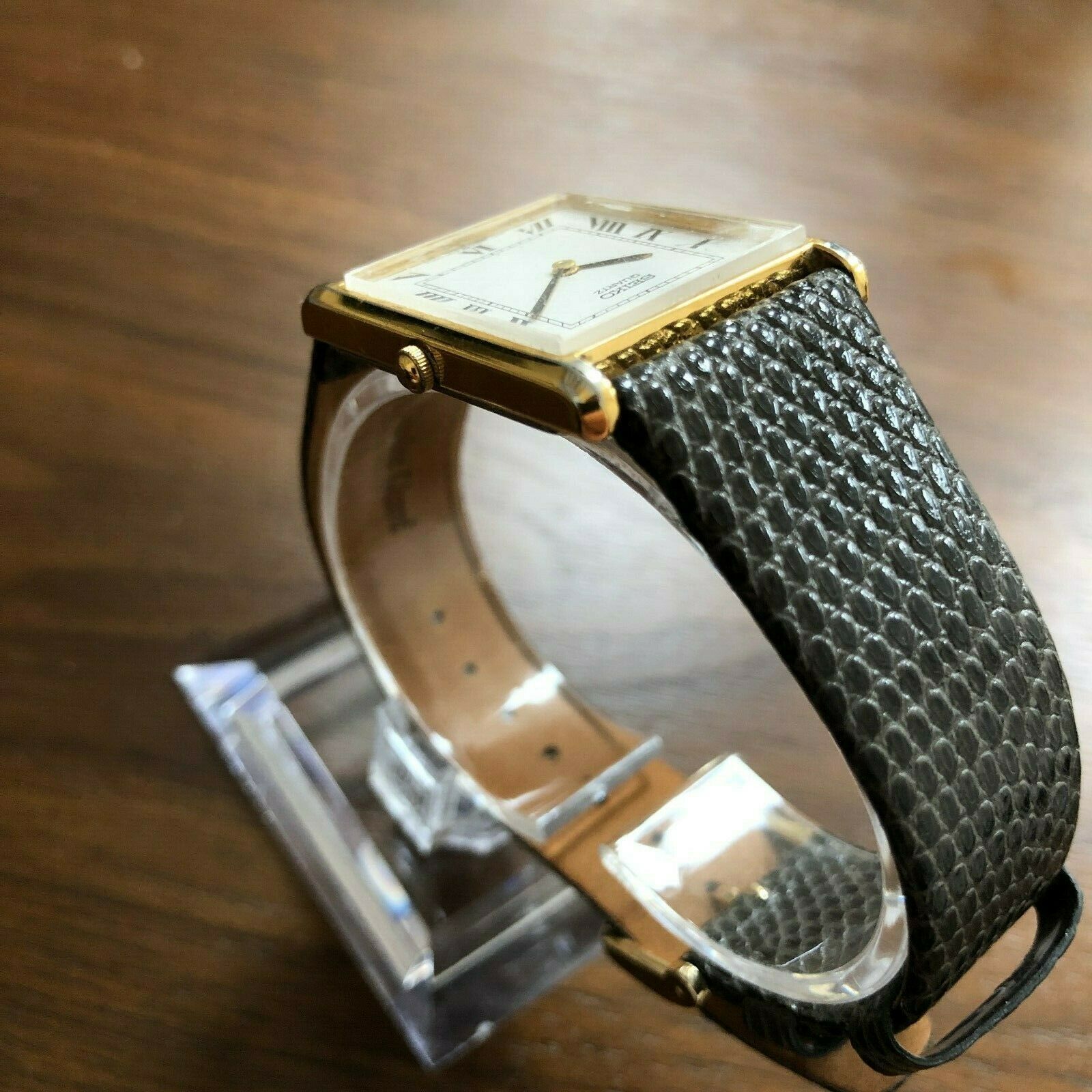 SEIKO Tank 5Y30-5060 Quartz Watch 1989 Suwa Seikosha Vintage