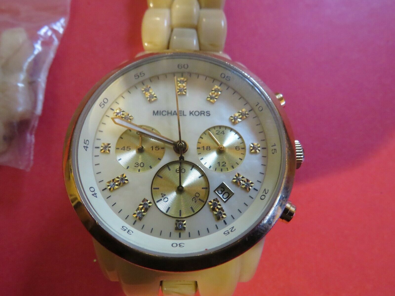 Michael Kors Women s Chronograph Gold Watch MK 5217 with new battery WatchCharts Marketplace