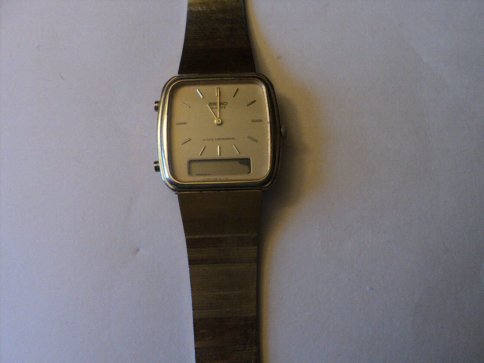 dec34133-4871-4c22-a02f-