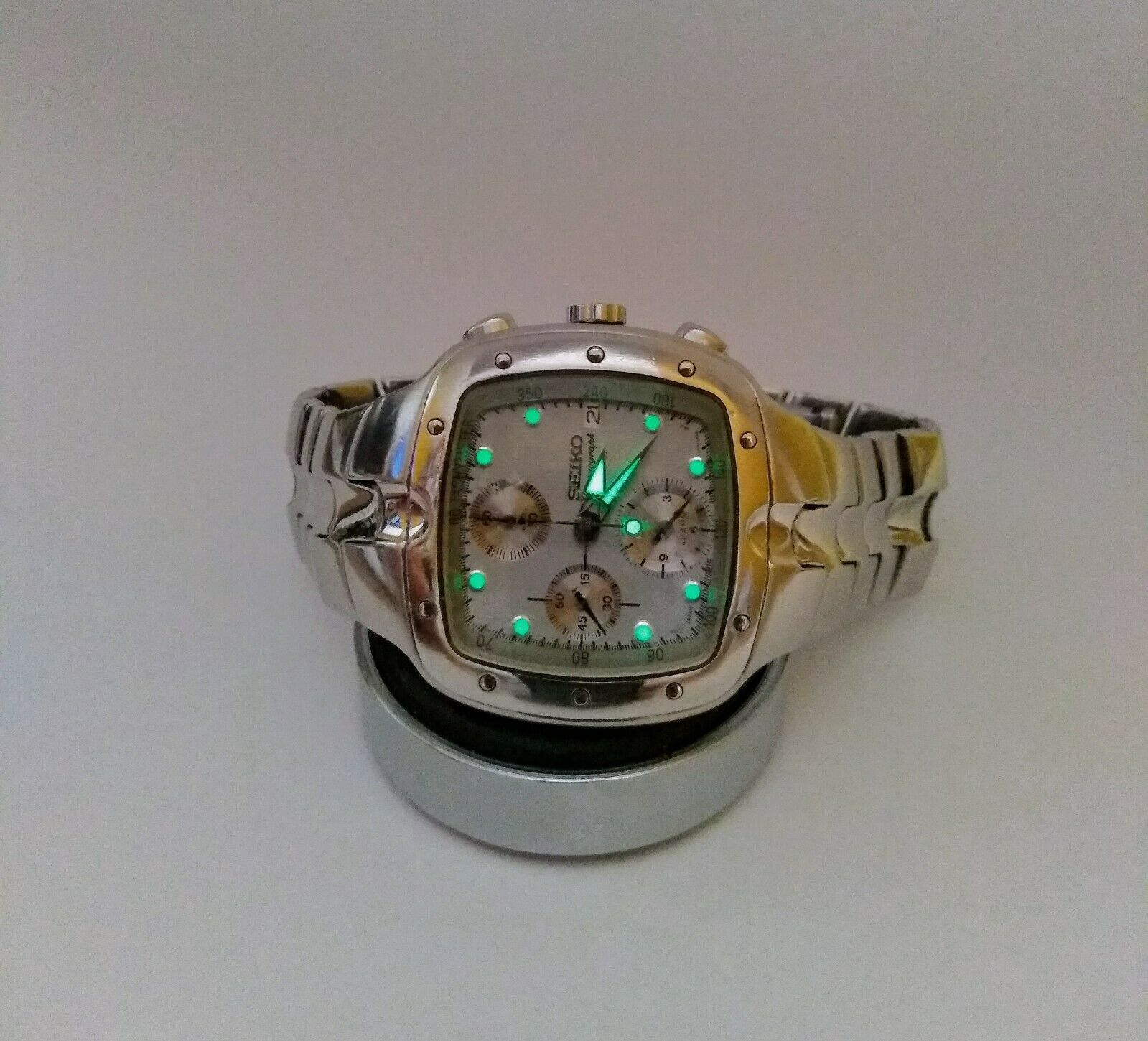 珍品 SEIKO クロノグラフ 腕時計 シルバー 【希少】SEIKO クロノグラフ 