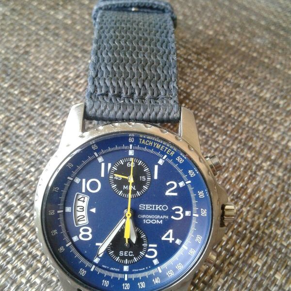 VINTAGE SEIKO 7T94-0AH0 QUARTZ CHRONOGRAPH WATCH NAVY BLUE