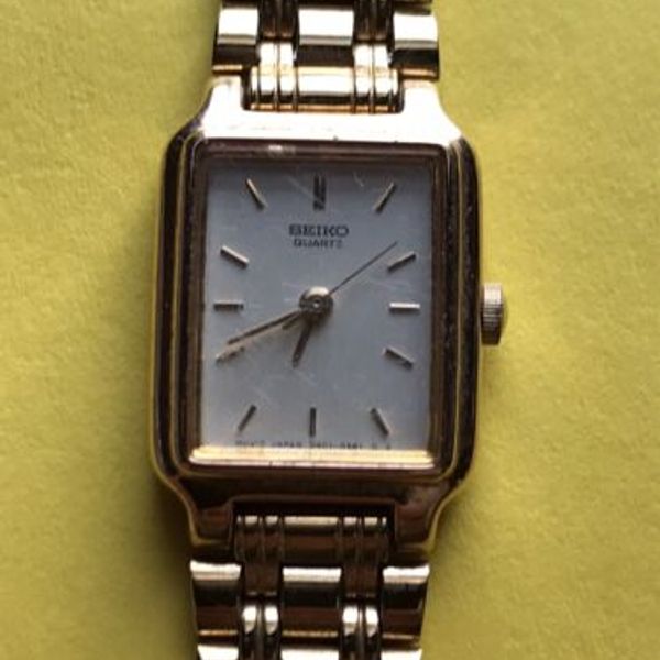 Vintage SEIKO QUARTZ Womens Wrist Watch, Gold-Toned, V401-5129 ...