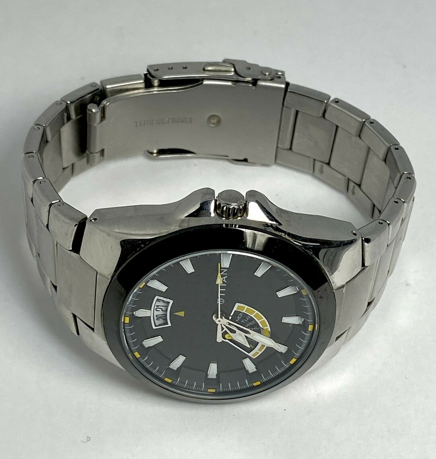 Titan watches clearance sub brands