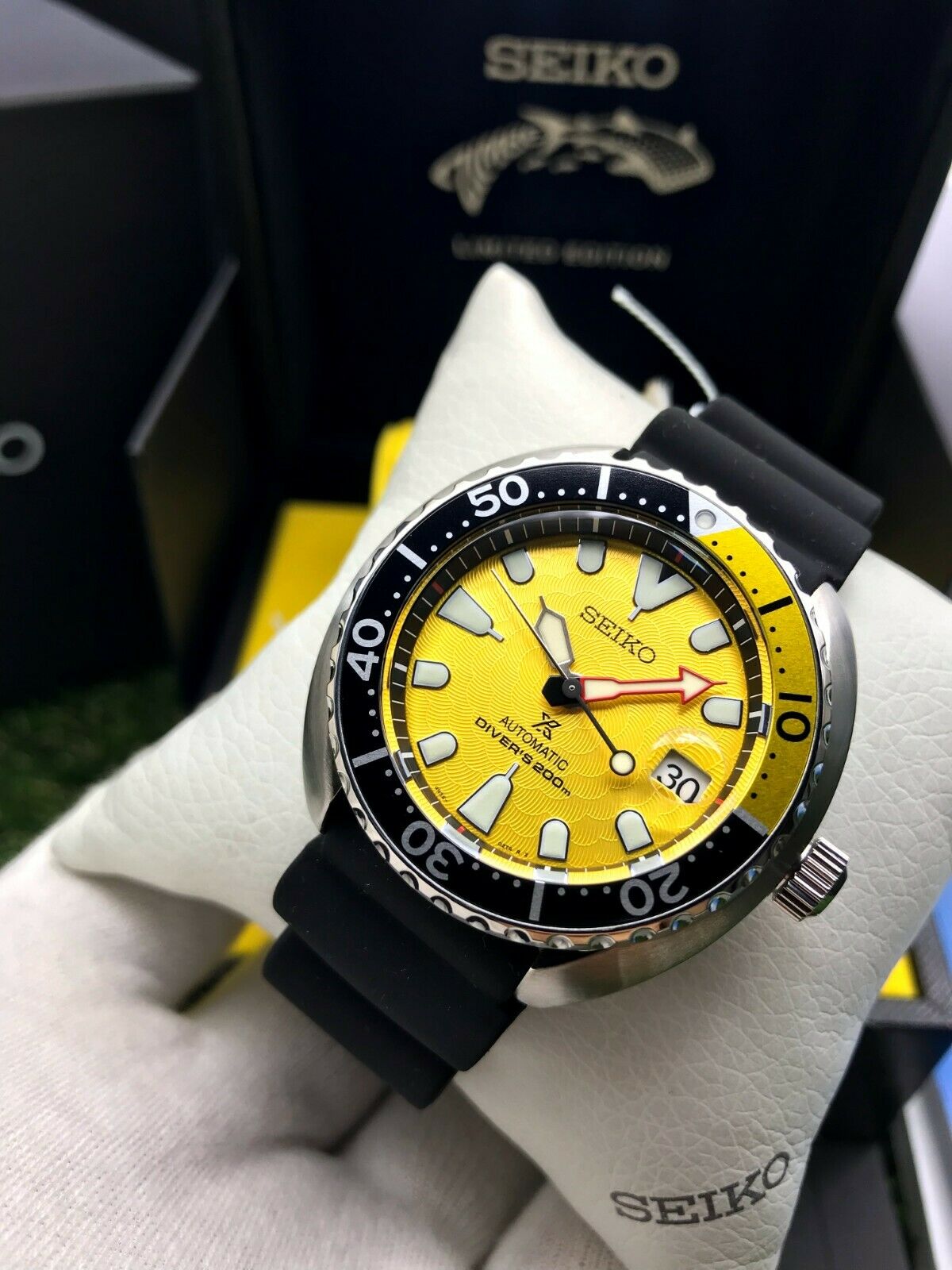 Seiko Mini Turtle Yellow Zimbe Limited Edition SRPD19K | WatchCharts