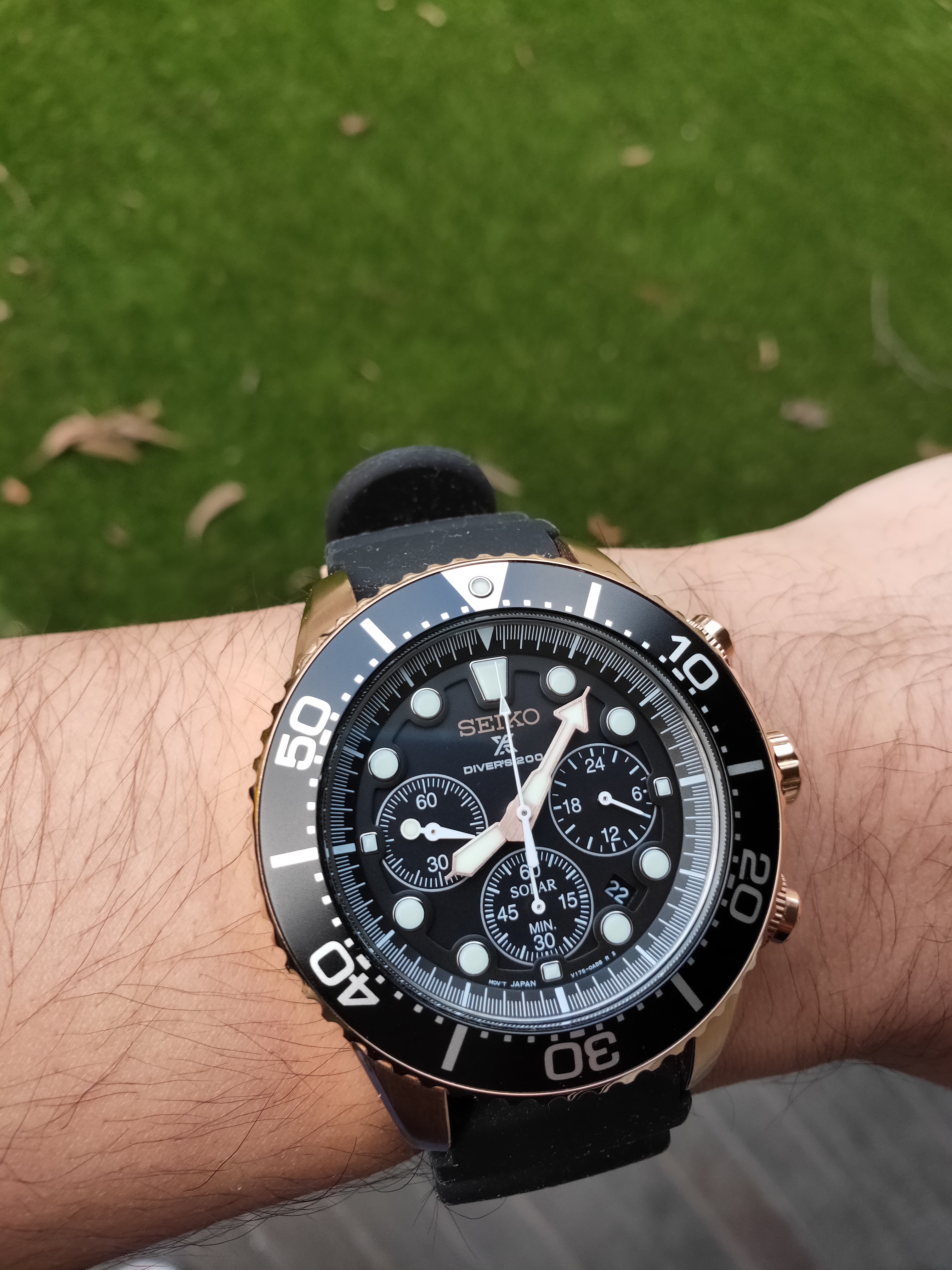 seiko solar chronograph ssc618p1
