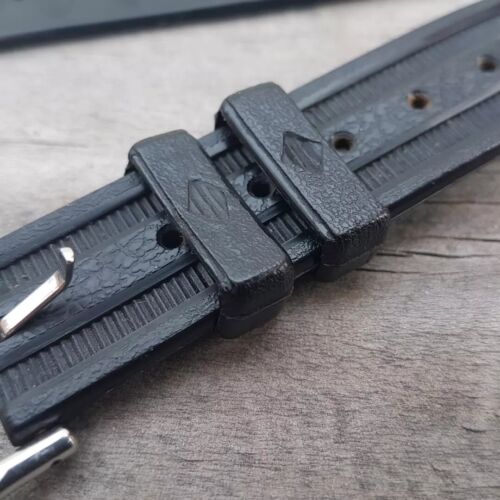 Seiko 6105-8110 Genuine XGL-731 Rubber Tyre Tread Watch