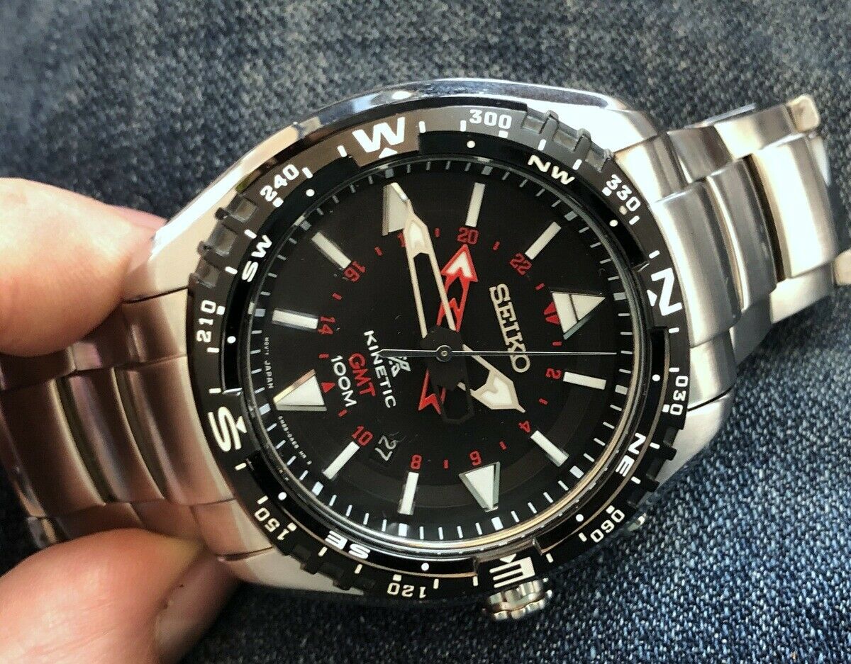 SEIKO KINETIC GMT 100M NAVIGATOR MINT IN BOX & BRACELET 5M85-0AE0