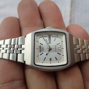 RARE VINTAGE SS SQUARE SILVER DIAL SEIKO 5 JAPAN WOMEN'S AUTOMATIC  WRISTWATCH | WatchCharts