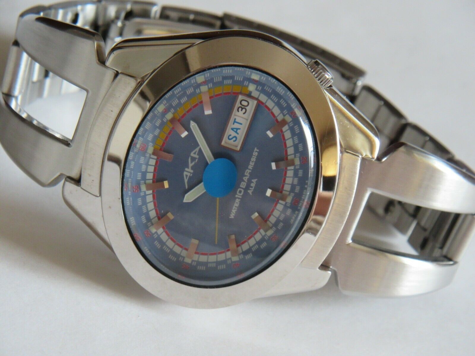 SEIKO ALBA AKA V743-5A10 BLUE OVAL CASE WATCH 