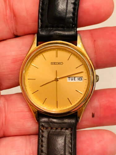 Vintage Seiko 7N43-8A99 Men Gold Tone Analog Quartz Watch Hour~Day