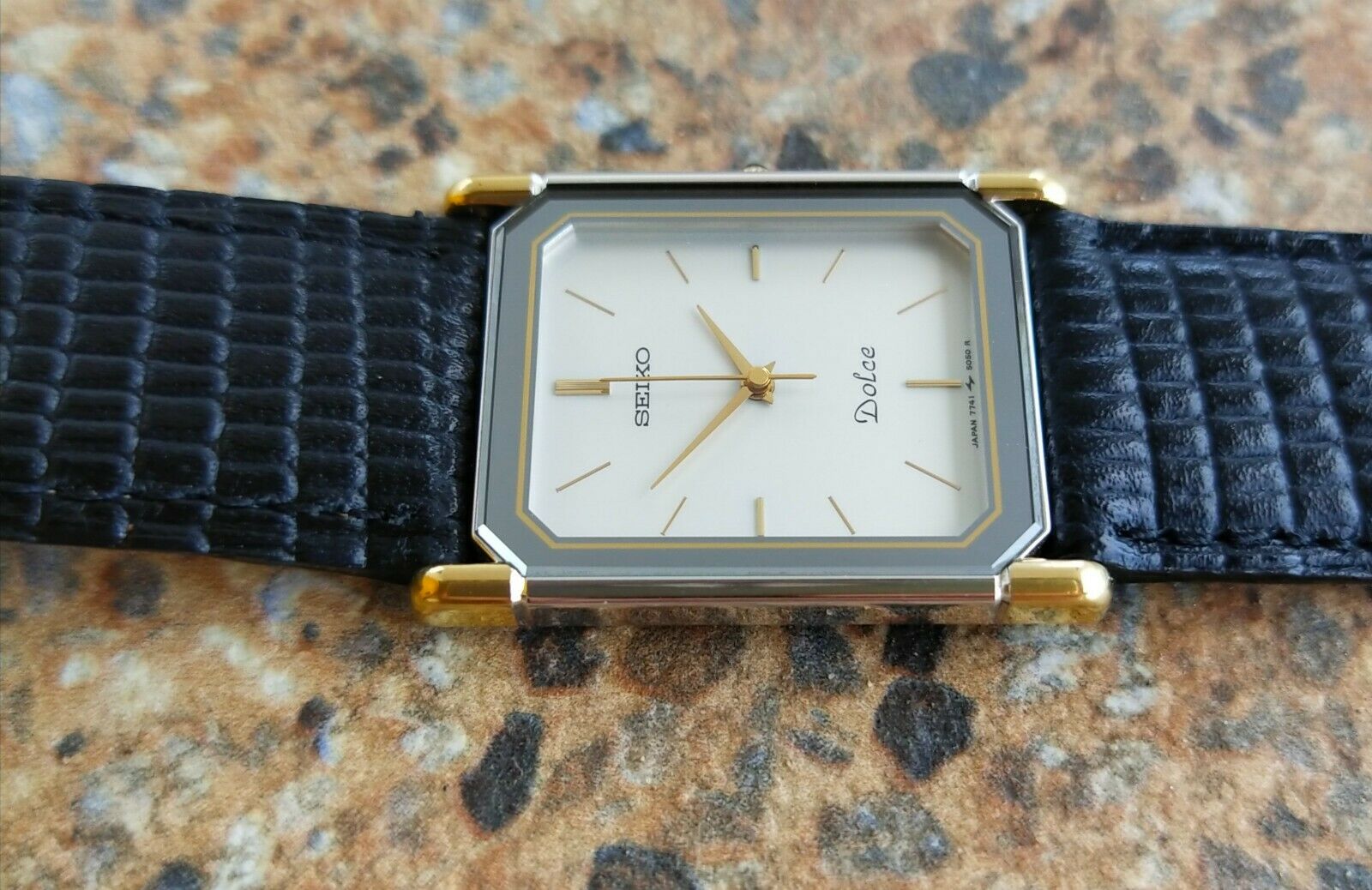 Seiko Dolce Quartz 7741 5050 November 1986 Dress Watch