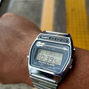 Vintage C A S I O Melody Alarm 82 M-321 GUITAR | WatchCharts