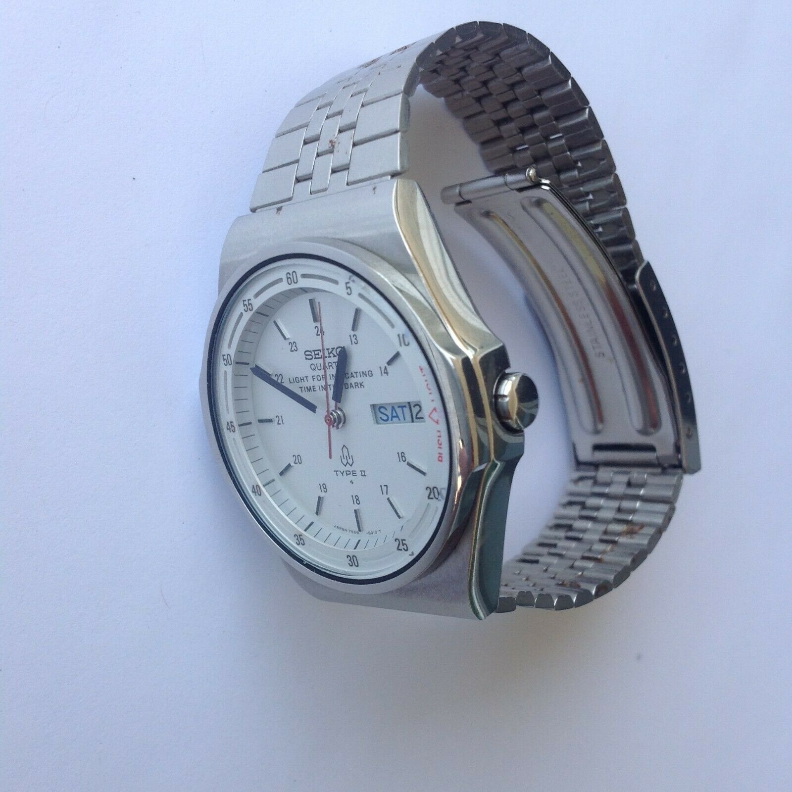 Seiko 7559-6010 watch, with light bulb, white dial, 37 mm | WatchCharts  Marketplace