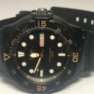 Casio Men S Quartz Day Date Luminous Black Resin Strap Watch Mrw0h 1ev Watchcharts