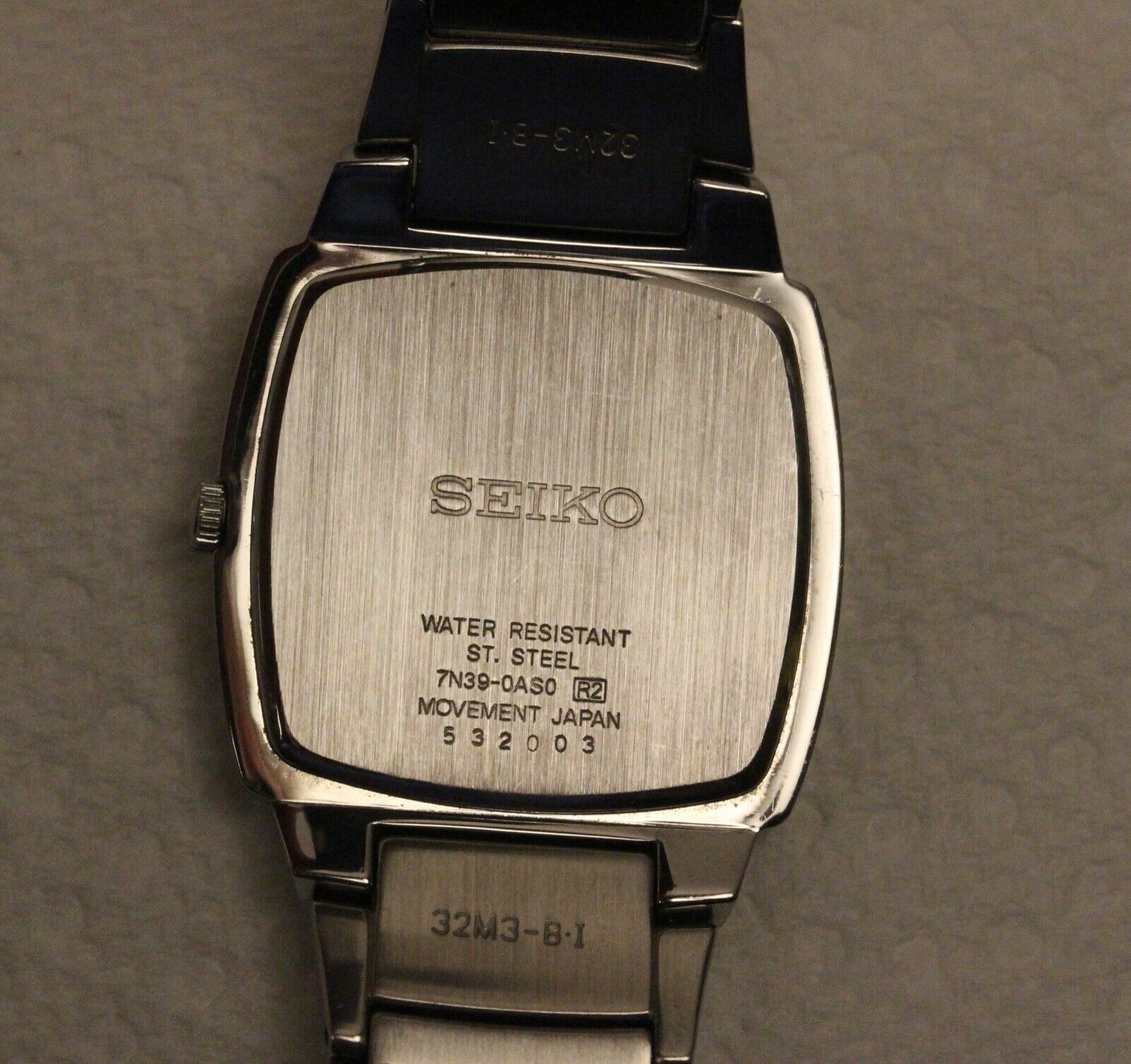 Seiko NOS Stainless Steel 7N39-0AS0 Mens Quartz Watch