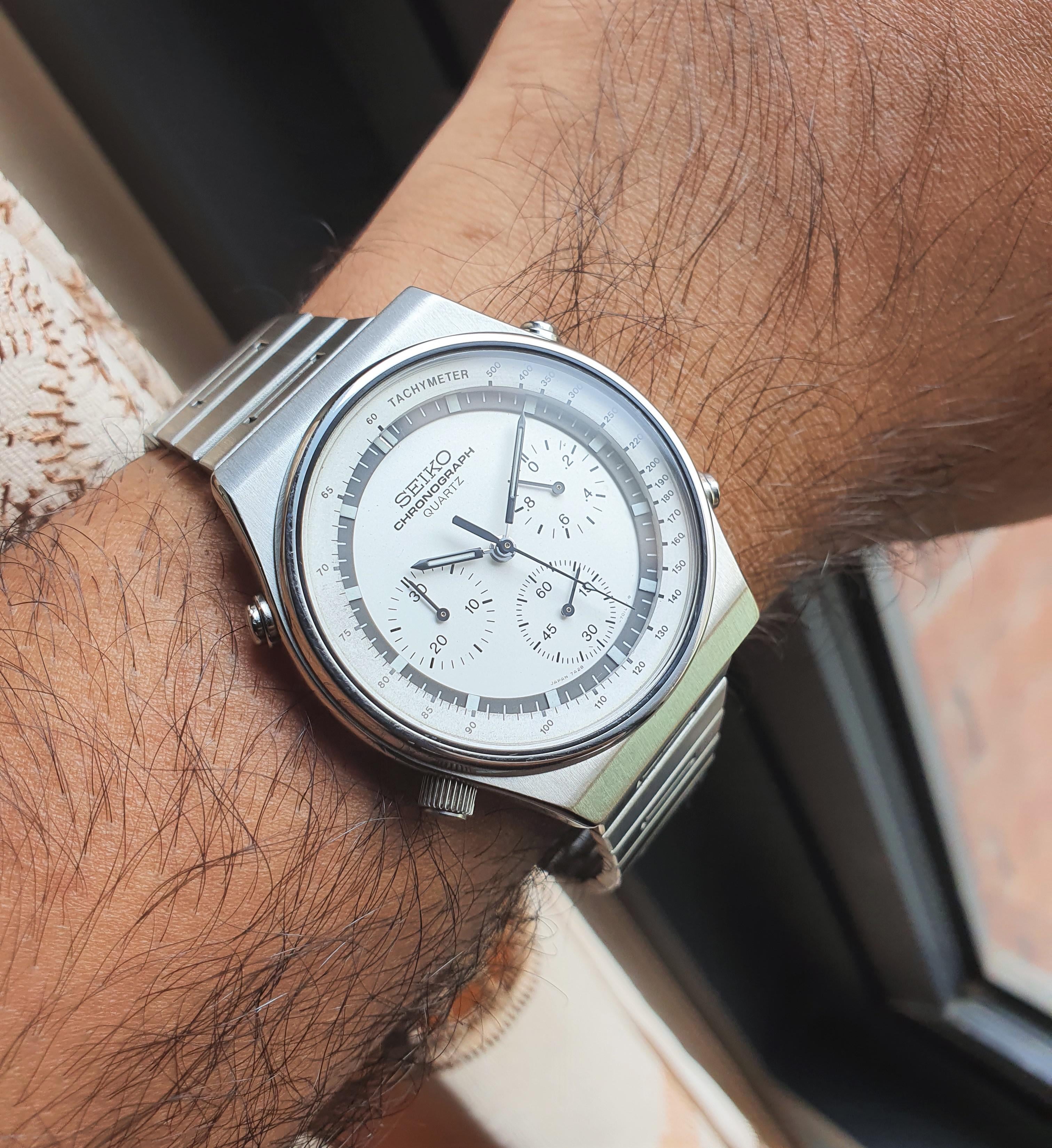 WTS] Seiko White Speedmaster 1982 Vintage Quartz Chronograph 7A28