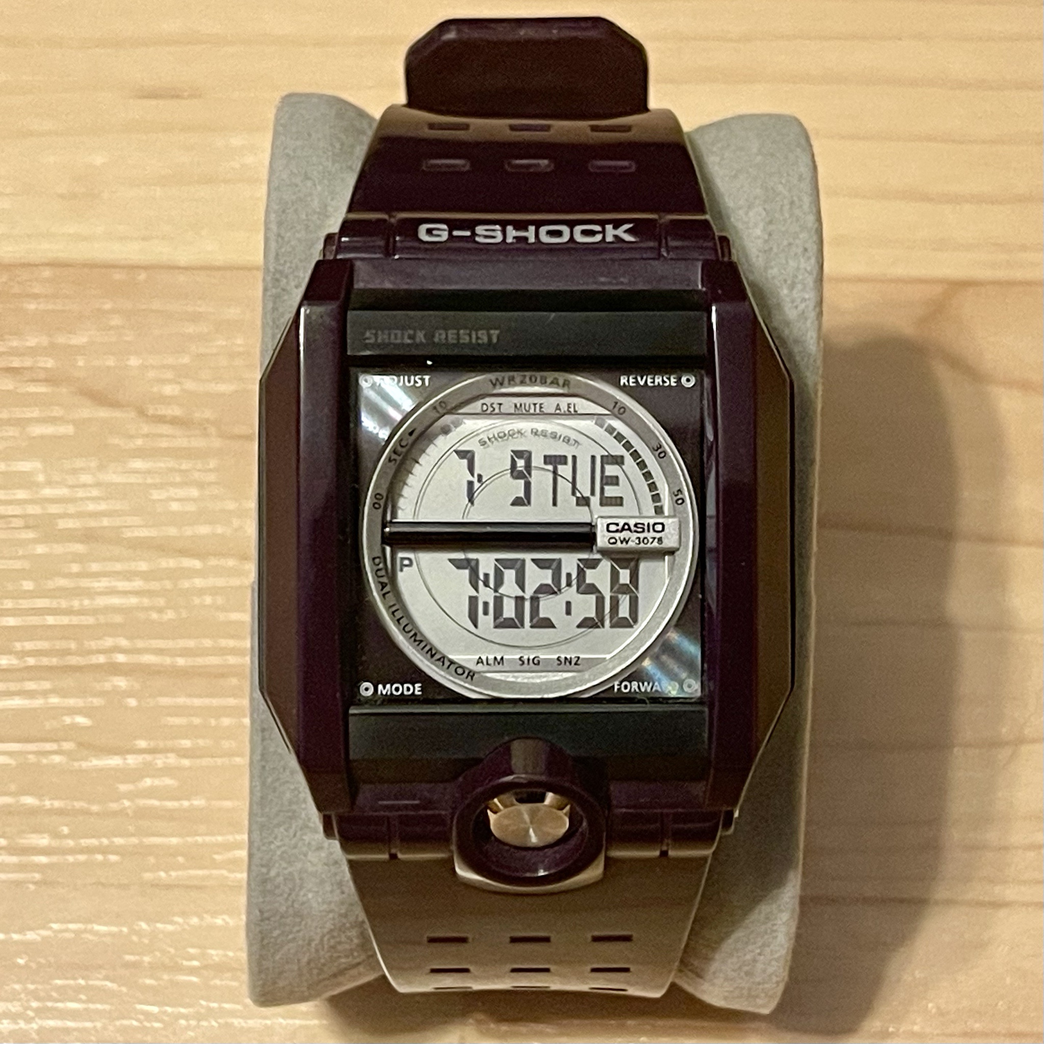 WTS Casio G Shock G 8100 6 DARK PURPLE Vintage Dual Illuminator Retro Men s Digital Watch 8100 WatchCharts