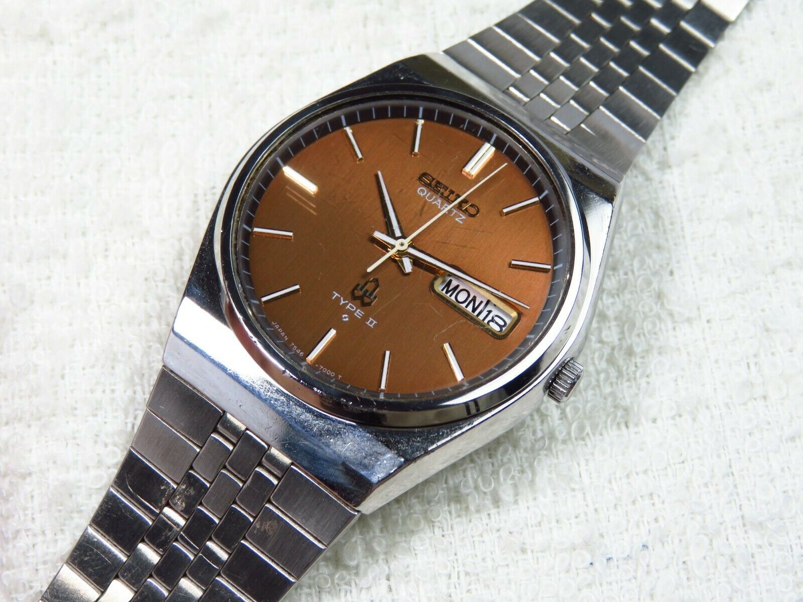 Vintage 1977 SEIKO QUARTZ TYPE II watch { 7546-700A) | WatchCharts