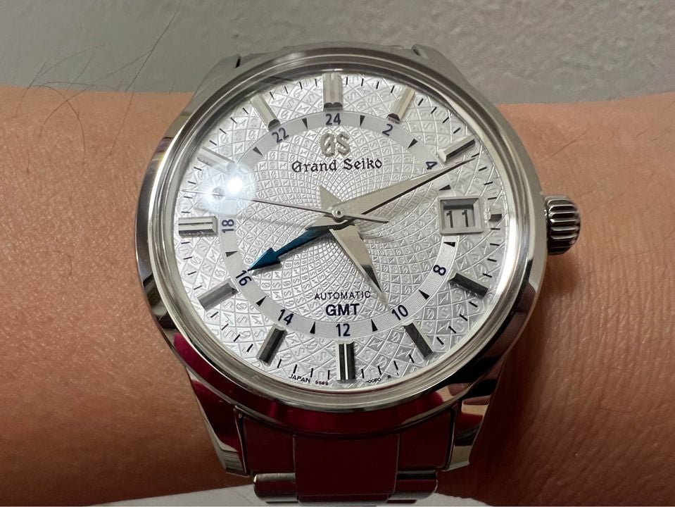 WTS Grand Seiko SBGM235 aka Kiku Full Set WatchCharts Marketplace