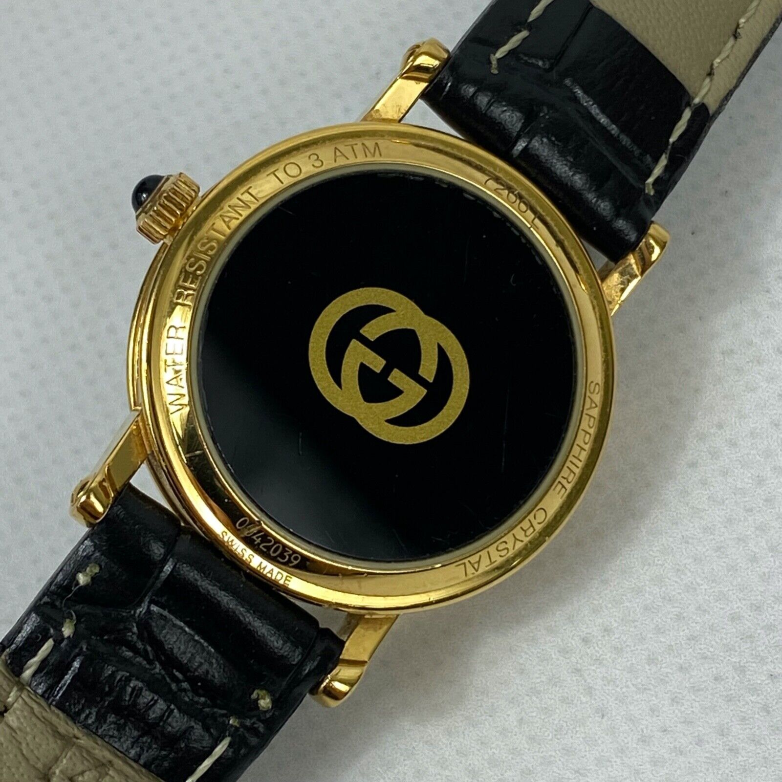 GUCCI 7200L Swiss Made Roman Numerals Date Womens Watch Vintage
