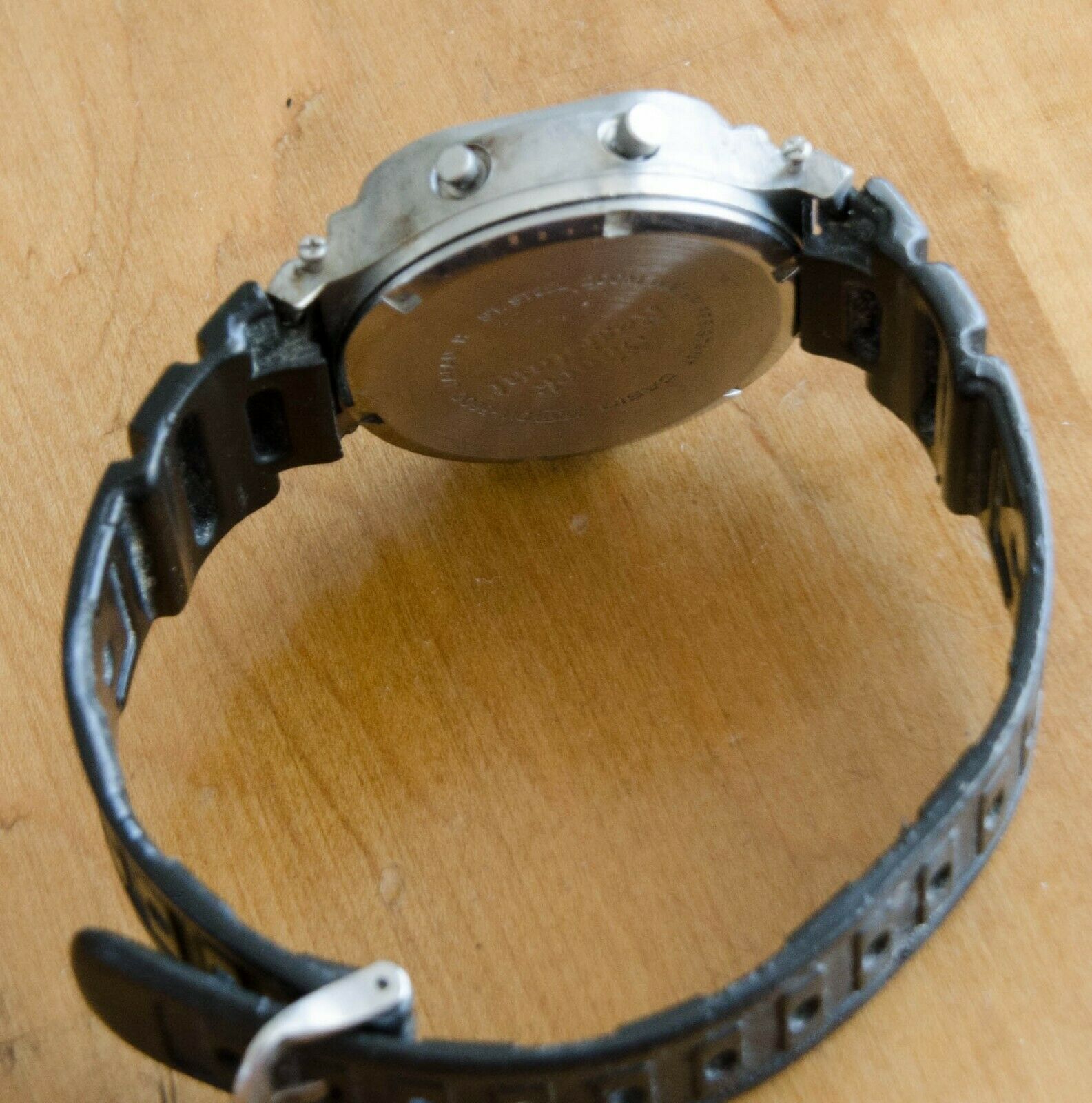Casio DW 5600 901 Japan Steel Screw Back Classic G-Shock