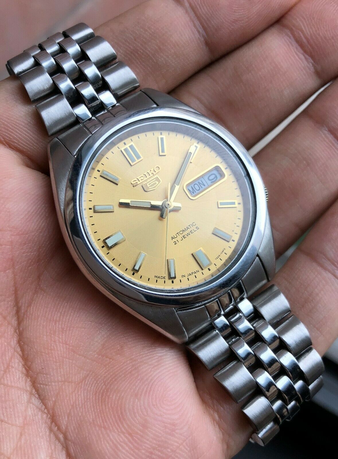 Seiko 5 GOLD Stunning JDM Sunburst dial Vintage JUBILEE Automatic